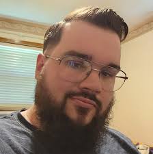 Is anyone playing historic or modern magic in paper format?