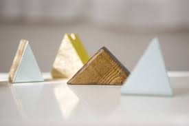 Diy Triangle Table Number Holders Ruffled Place Card Holders Diy Holder Table Number Holders Diy