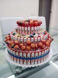 Torta Barrette Kinder Per Festa Bambini Base Di Polistirolo Kinder Ap Torte Di Compleanno Con Caramelle Idee Torta Di Compleanno Idee Per Feste Di Compleanno