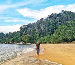 Ini ayah saya.ayah saya berada di laut semasa matahari terbenam. 28 Tempat Menarik Di Pulau Pangkor 2021 Percutian Pantai Terbaik