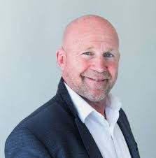 Mark Finlay's Instagram, Twitter & Facebook