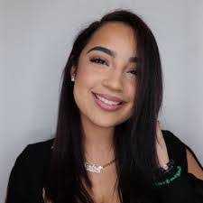 Jenna Basile's Instagram, Twitter & Facebook