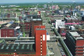 More than 5,000 chemicals are manufactured here and, if necessary, disposed of safely. Sustainable Commitment Chemanager