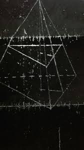 Sintagma cu scaun la cap se referă la minte, pricepere, chibzuință. Propoziti Cu Expresia Om Cu Scaun La Cap Brainly Ro