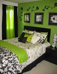 Tips lainnya adalah memaksimalkan fungsi warna atau dekorasi di dalam ruangan sehingga konsep rumah hijau semakin kentara. Desain Kamar Tidur Warna Hijau Mint Cek Bahan Bangunan