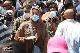 Jun 08, 2021 · وقال زكى خلال لقائه على تليفزيون اليوم السابع، إن الفنانة دنيا سمير غانم رغم الحالة الصحية التي تمر بها والدتها تواصلت معه وتبرعت بمبلغ كبير جداً مؤخراً لأحد الممثلين من غير أعضاء النقابة. Anywpo85ryfdum