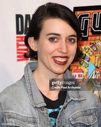 24 Photos & High Res Pictures