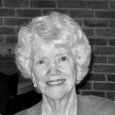 Leslie Warnock's Instagram, Twitter & Facebook