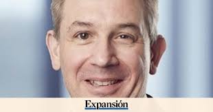 Muere el director financiero de Domino's Pizza mientras buceaba