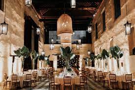 A Romantic Destination Wedding In Historic Cartagena Colombia Colombian Wedding Destination Wedding Romantic Destinations