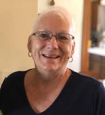 Sandra Houseman's Instagram, Twitter & Facebook