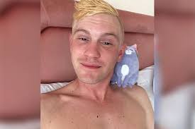 Daniel Furniss's Instagram, Twitter & Facebook