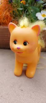 1984 Soma Mother Cat With Kitten