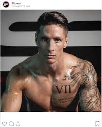 Após pendurar as chuteiras recentemente, fernando torres saiu dos holofotes do mundo do futebol, mas parece ter se dedicado bastante a rotina de treinos na academia. L Addio Al Calcio E La Passione Per La Boxe Fernando Torres Che Fisico Passioneliga Com