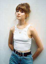 Maisie hannah peters1 (born 28 may 2000) is an english musician from brighton, england. Maisie Peters Holds A Press Conference About Her Latest Single Redbrick Music