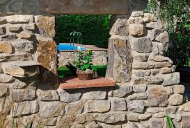 Die steine sind wegen ihrer ungleichmäßigen kanten schwer zu verbauen. Naturstein Fur Garten Und Haus Gartengestaltung Mit Naturstein Leipzig Krostitz