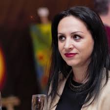 On behalf of the citizens of the United Kingdom and the entire British High  Commission staff, High Commissioner David Concar extends warm wishes to all  Tanzanians for a joyous Union Day celebration! |