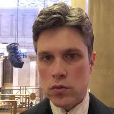 Merle Dillon's Instagram, Twitter & Facebook