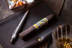 Cigar Review La Aroma De Cuba Mi Amor Belicoso Cigar Reviews Cigars Aroma