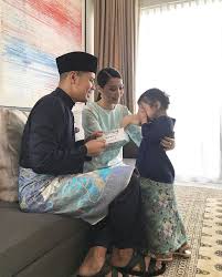 Aaisyah dhia rana & lara alana antara calon si cilik meletop ame 2017: 7 Foto Keletah Aaisyah Dhia Rana Dan Lara Alana Di Pagi Raya Cuit Hati Netizen Iluminasi