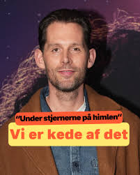 Der manglede en helt særlig person til aftenens filmpremiere på "Under  stjernerne på himlen"👇