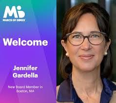 Kim Strout's Instagram, Twitter & Facebook