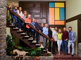 Now that roth has opened her home (yes, her real actual house) up to vacationers on airbnb, we might all sections. Hgtv S Jasmine Roth Takes You Inside The Brady Bunch House Renovation Orange County Register