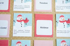 We chose specific questions and answers that are related to christmas, and that you can play on christmas eve with your family, grandparents, parents, children, friends, and basically everybody. Vsjet439lkuxwm