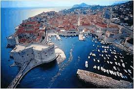Tuttavia, nonostante il forte impulso dato alla naturale curiosità umana, possiamo solo immaginare quanto veramente speciale questa città sia. Dubrovnik Guida Croazia Turismo E Vacanze