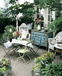 Trendige möbel & wohnaccessoires in unterschiedlichen stilrichtungen: Deko Tipps Und Ideen Fur Eine Attraktive Vintage Gartengestaltung Freshouse