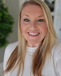 Find the Best Female Therapists and Psychologists in Newtown, CT