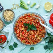 Schneller Und Einfacher Bulgursalat Emmikochteinfach Rezept Bulgursalat Rezept Bulgursalat Couscous Salat Rezept