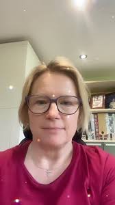 #talkingbooks #enterghost #isabellahammad #hamlet #bookstagram  #audiobookstagram #audiobooknarrator #bookrecommendations @agentdaeche