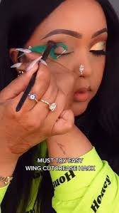 Victoria Caraway's Instagram, Twitter & Facebook