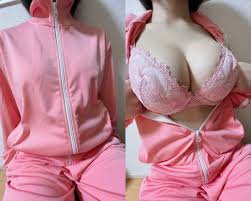 巨乳 溢子 (@afuko_oochichi): ぼっちちゃん…