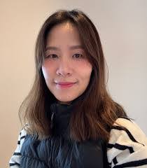 Tiffany Blythe's Instagram, Twitter & Facebook