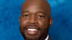 Rising rates, recession worries chill small-business lending