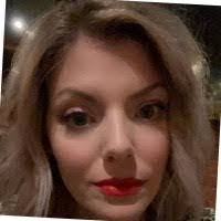 Anna Rosinski's Instagram, Twitter & Facebook