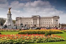 Originally built for the duke of buckingham, it was purchased by george iii in. Buckingham Palace Dreamhouse Apartments