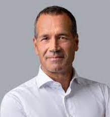 David Atterbury's Instagram, Twitter & Facebook