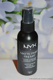 The product comes in spray bottle form. Nyx Matte Finish Long Lasting Setting Spray Fixiert Mein Make Up Und Uberlebt Auch Bei 40 Grad Hitze Sehr Gut Ich Habe Ein Experiment Durchgefuhrt Und Alle Eigenschaften Selbst Gepruft