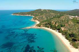 Banana Beach One Of The Highlights Of Your Stay In Skiathos More At Kassandrabay Com Kassandra Bay Photos Skiathos Beaches Skiathos Greece Travel