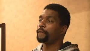 Esteban Weaver speaks to the VCC Ohio Warriors