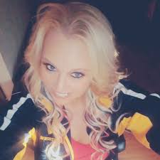 Allyson Donovan's Instagram, Twitter & Facebook