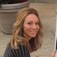 Kara Farrell's Instagram, Twitter & Facebook