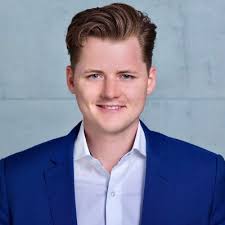 Auf geht's! 🚆 🚀 Ab sofort darf ich als Leiter Vertrags- und…