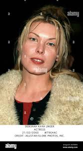 02 2000 hi-res stock photography and images