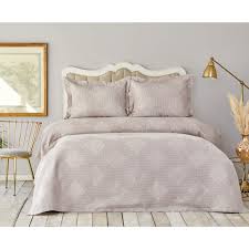 Çift kişilik yatak örtüsü günlük modelleri, yaşamın en önemli ev aksesuarlarından biri olmaya adaydır. Karaca Home Eva Lila Cift Kisilik Yatak Ortusu Seti Karaca Home