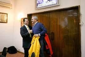 Președintele partidului național liberal (pnl), ludovic orban, iese la. Orban Sare La Psd S A Intors La Perioada Lui Dragnea Dcnews