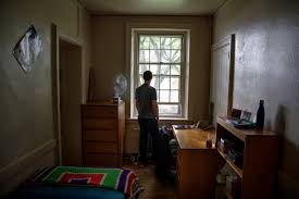 The best college dorm room organization ideas. Mark Zuckerberg Couldn T Stop Mentioning His Harvard Dorm Room During Facebook Testimony The Boston Globe